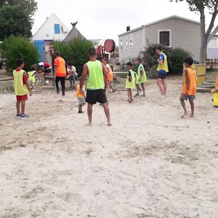 Avec Terrasse - 7 Pers. - Api-1-52-2181 Camping