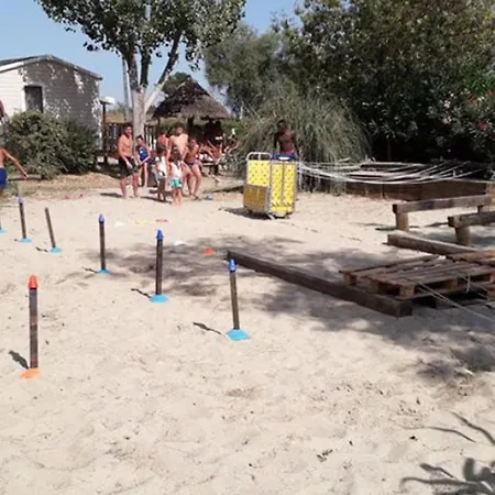 Camping Avec Terrasse - 7 Pers. - Api-1-52-2181 *